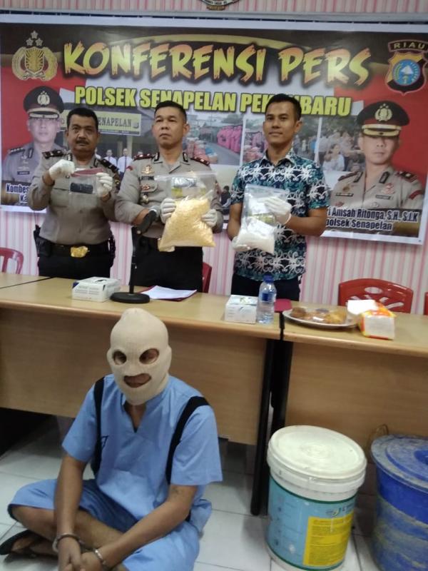 Polsek Senapelan Amankan 454 Gram Sabu dan 7.425 Butir Ekstasi