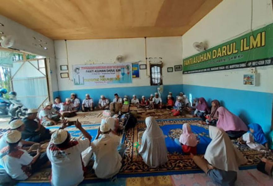 WPR DPRD Riau Santuni Yatim-Piatu di Panti Asuhan Darul Ilmi