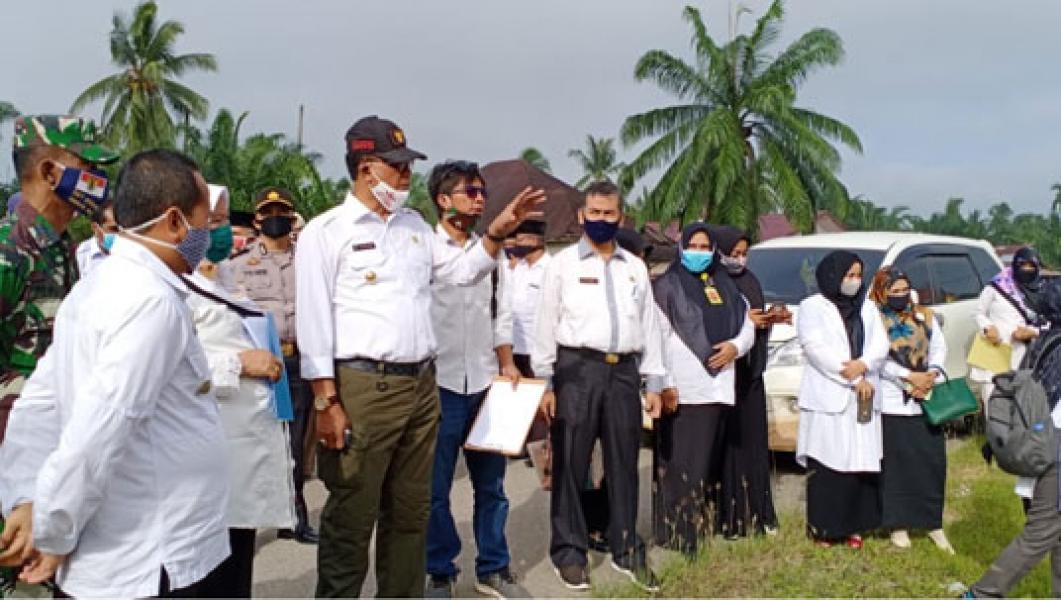 Akan Dibangun 2021, Bupati Suyatno Tinjau Lokasi Pembangun Puskesmas Kubu