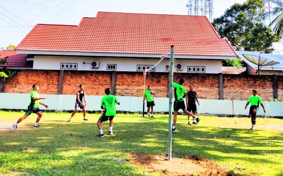 Antisipasi Covid-19, Koramil 02/Rambah Kodim 0313/KPR Laksanakan Olah Raga Bersama