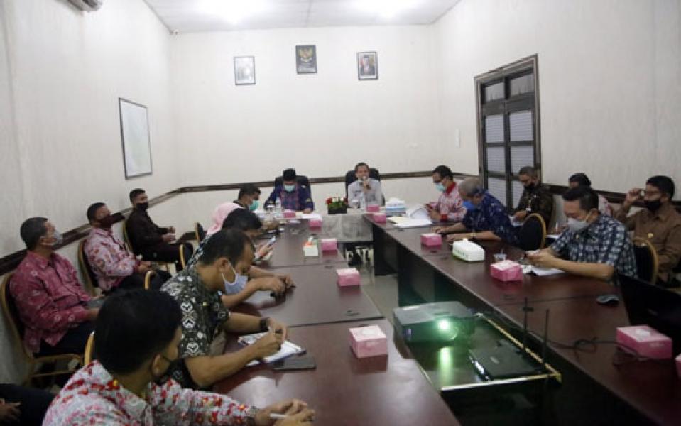 Bahas Penyelesaian Konfik Lahan, Bupati Alfedri Kunker ke BPN Siak