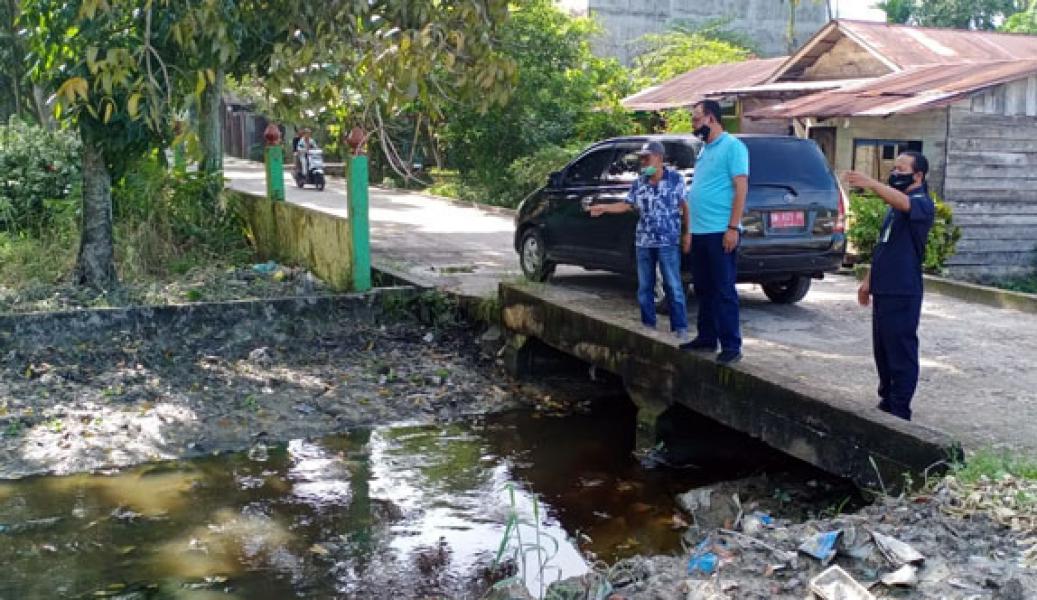 Bupati Suyatno Tinjau Normalisasi dan Pembersihan Sei Garam, RLH dan Hutan Kota