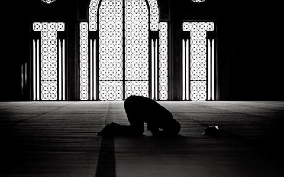 Di Negara Ini Ribuan Umat Islam Tak Miliki Masjid