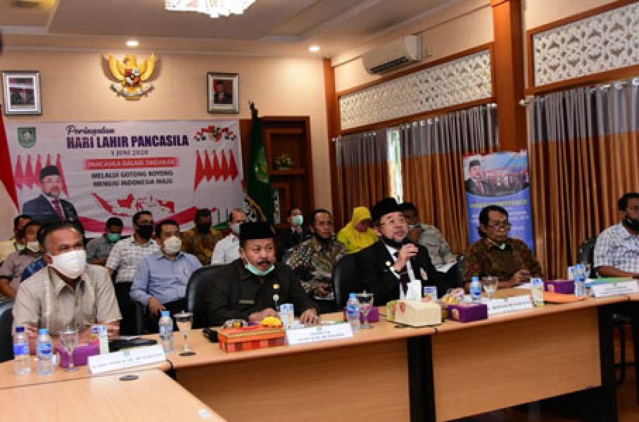 H Bustami HY Ikuti Kelompok Diskusi Terpumpun Informasi Monev Transfer ke Daerah dan DD Secara Virtual