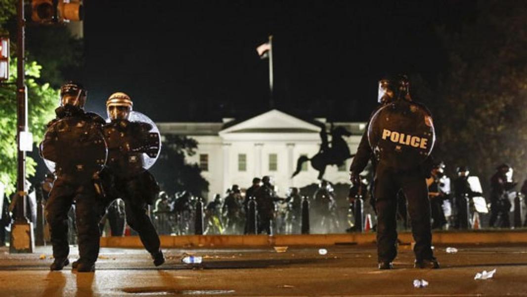 Ini Kisah Bungker Gedung Putih Tempat Trump `Ngumpet`
