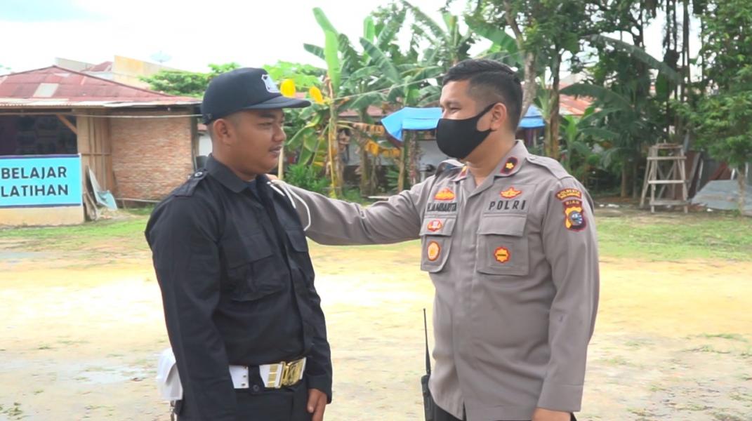 Jelang Hut Bhayangkara Ke-74 Kapolsek Tampan Berikan Bekal Masa Depan Bagi Pemuda Yang Pantang Menyerah