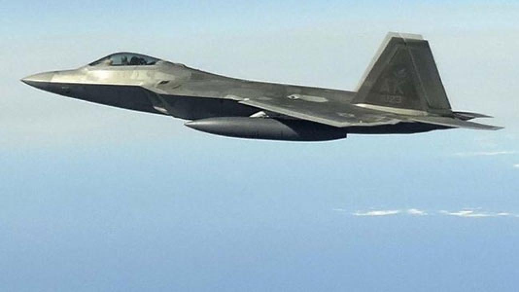 Jet Pengintai Rusia Tu-142 Dihalau Pesawat Tempur AS F-22