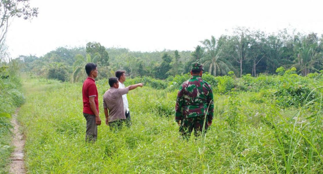 Koramil 14/Kepenuhan Kodim 0313/KPR Patroli Karhutla Bersama MPA