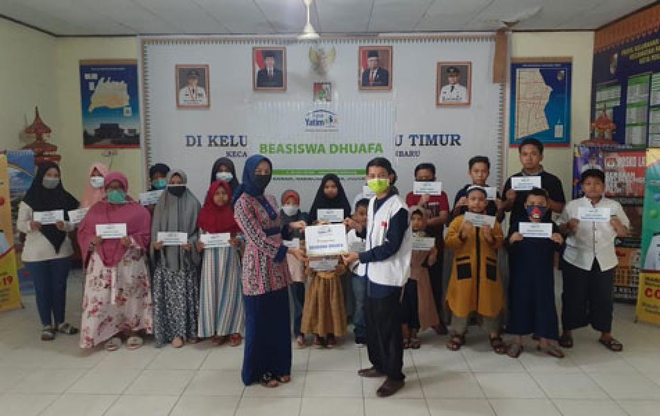 Lurah Labuh Baru Timur Apresiasi Rumah Yatim Atas Bantuan Beasiswa Dhuafa 