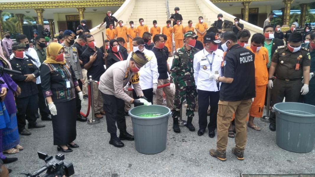 Pemusnahan Barang Bukti di Kantor LAM, Kapolda Riau Ajak Semua Pihak Berantas Narkoba.