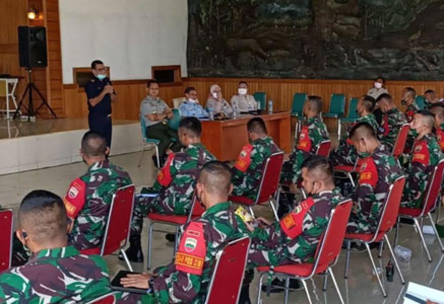 Personel Satgas Pamtas RI-PNG Yonif Mekanis 516 dan Yonif 125 Terima Pembekalan