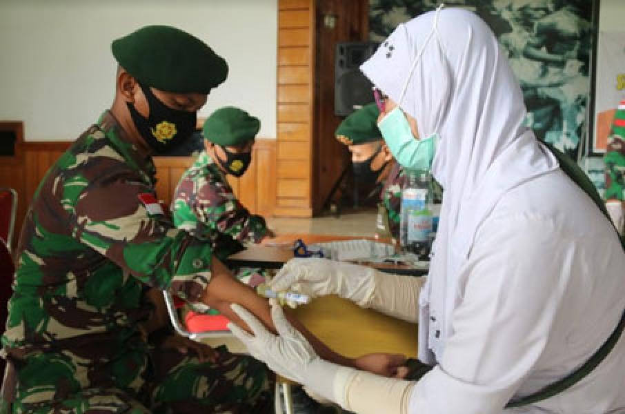 Personel Satgas Yonif 411 Kostrad Jalani Pemeriksaan Kesehatan
