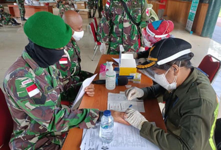 Purna Tugas Satgas, Personel Yonif MR 411/Pdw dan Yonif 406/CK Lakukan Rapid Test