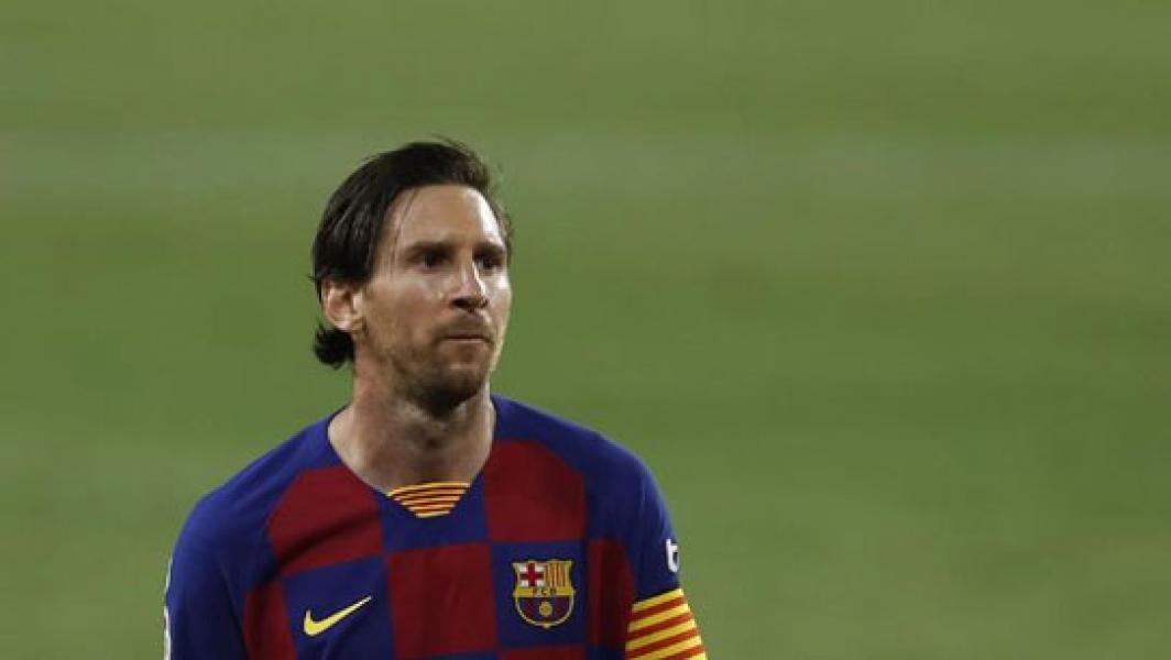 Serang Leher Lawan, Messi Beruntung Tak Dapat Kartu