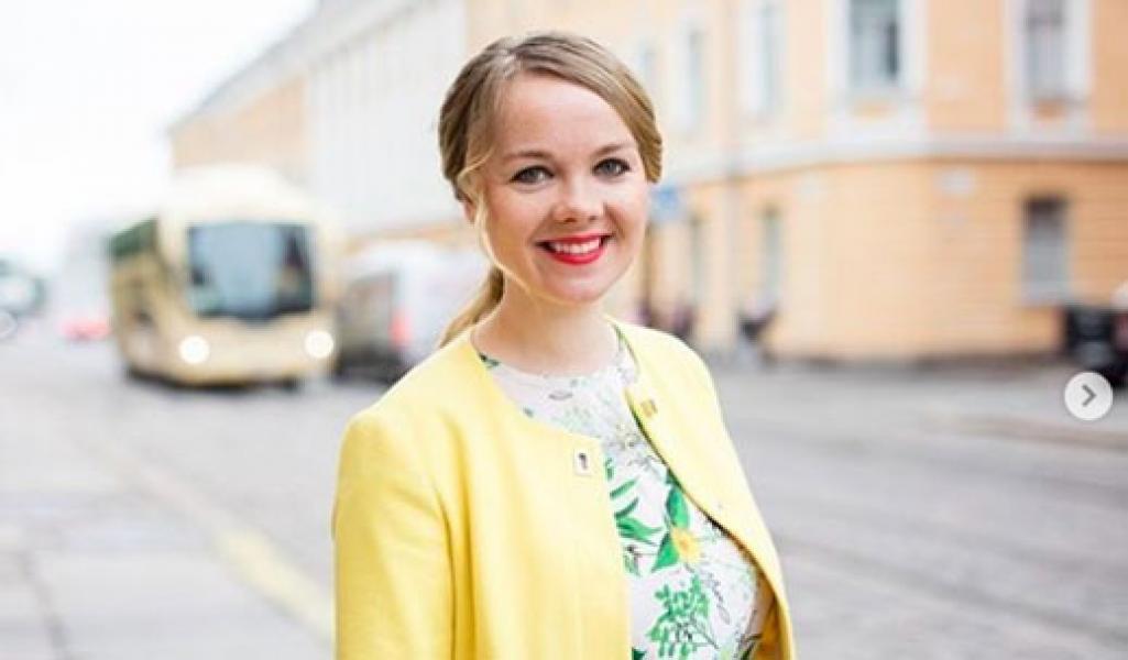 Tilap Duit Rakyat Rp798 Juta, Menteri Cantik Ini Mundur