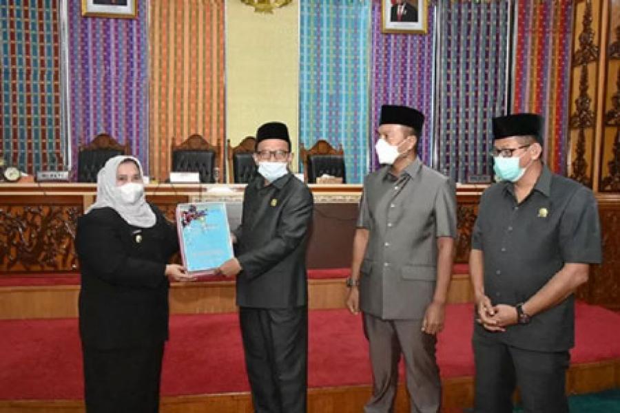 Bupati Kasmarni Sampaikan Ranperda Pertanggung Jawaban APBD Bengkalis 2020