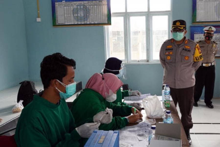 Dorong Percepatan Vaksinasi COVID-19, Kapolres Siak Lakukan Pengawasan