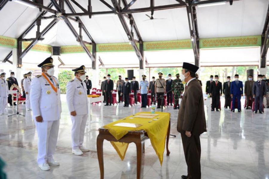 Gubernur Riau Lantik Bupati dan Wakil Bupati Siak Terpilih Periode 2021-2026