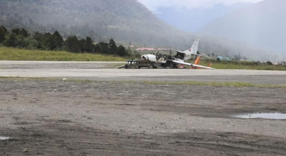 Pesawat di Bandara Ilaga Dibakar Teroris KKB Papua