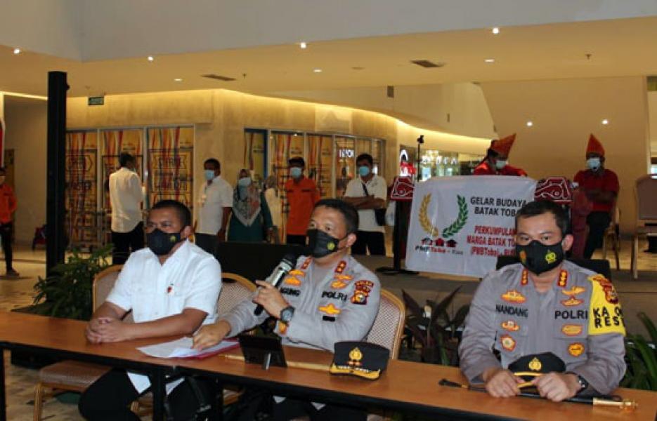 Polisi Tangkap Calo Tiket Pengedar 1252 Surat Bebas COVID-19 Palsu di Bandara SSK II