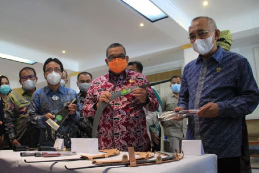 UKM Alat Pertanian Binaan PTPN V Raih Sertifikat SNI Pertama di Indonesia