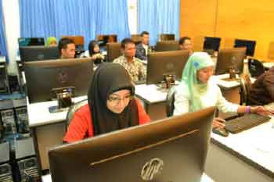 2015, Siak Akan Bangun Akademi Komunitas Negeri