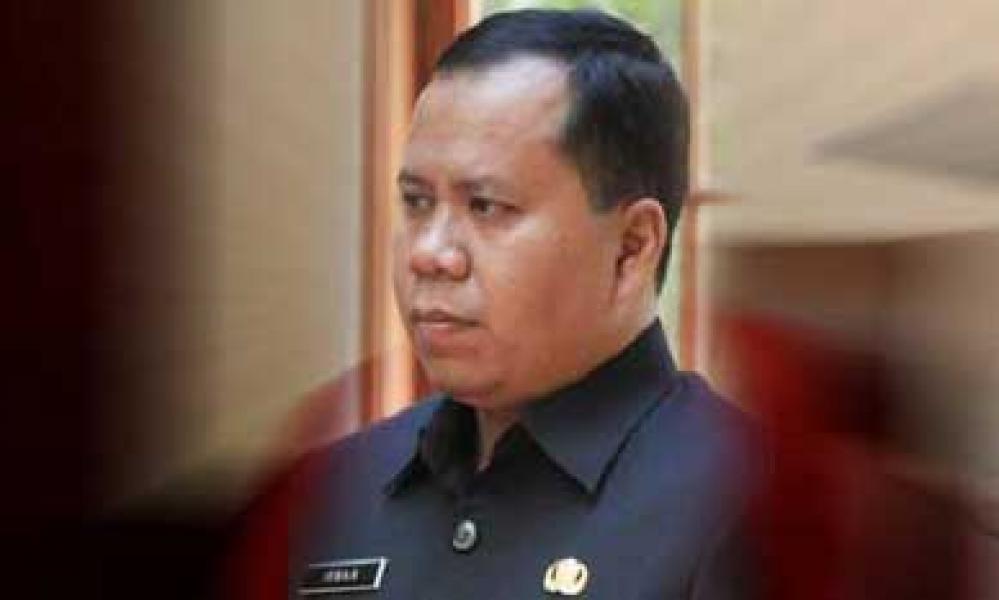 Bupati Irwan: Kades Harus Tingkatkan Kinerja