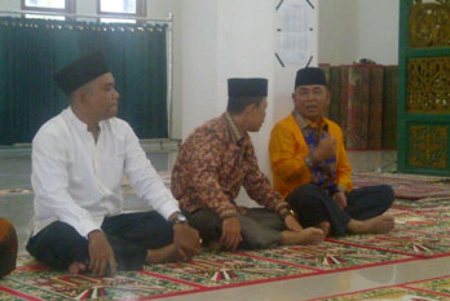 DPD II Golkar Pelalawan Safari Ramadhan ke Masjid M Yunus