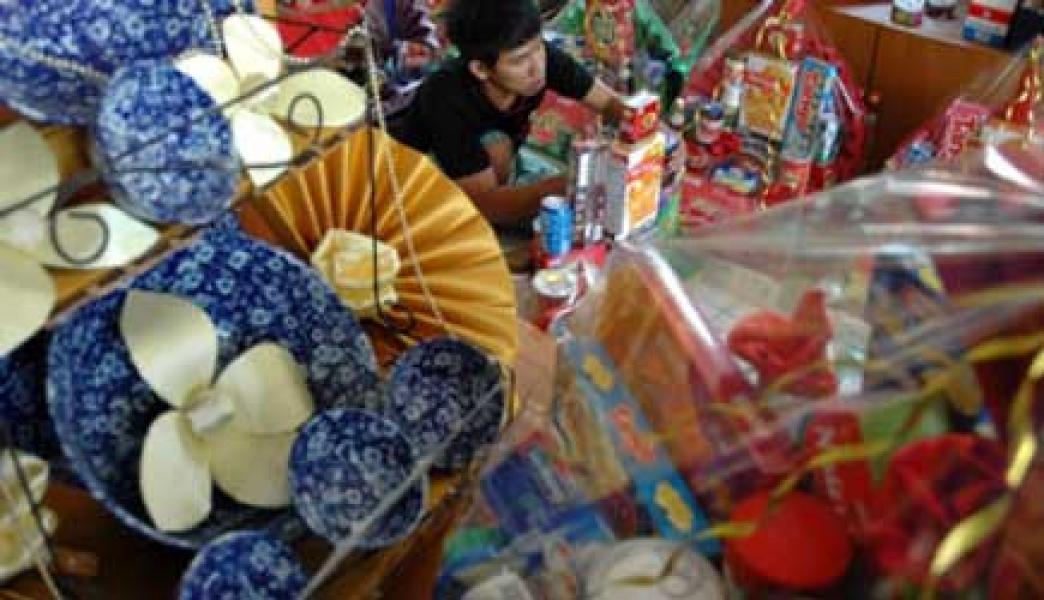 Gubri Ingatkan Untuk Tidak Menerima Parcel atau Gratifikasi