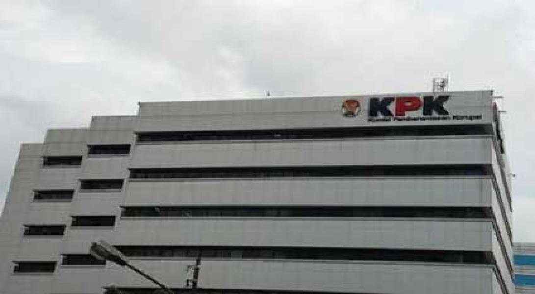 KPK Periksa Istri Jero Wacik