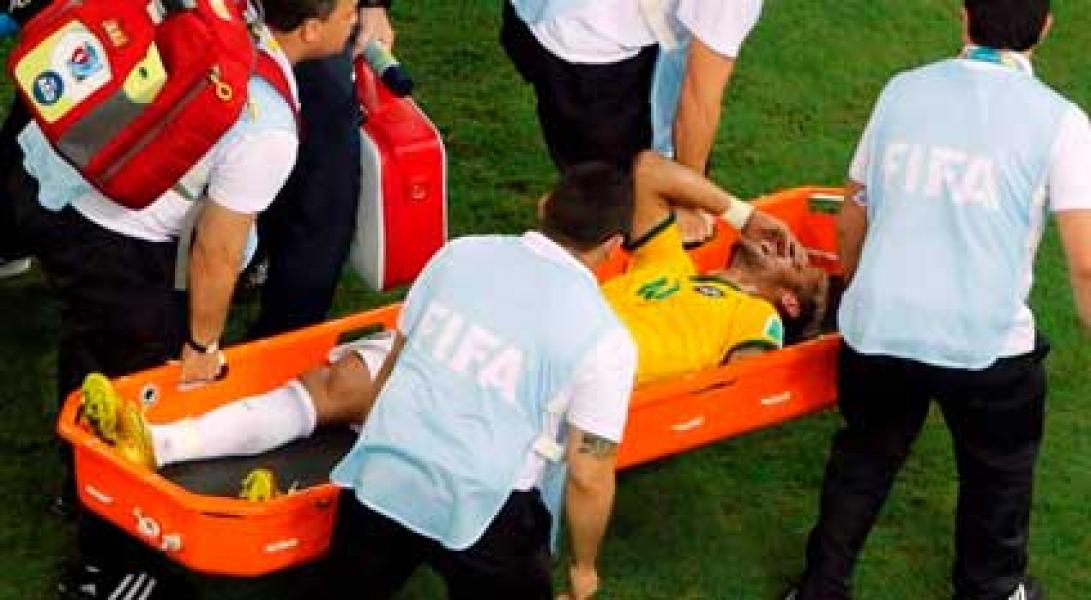 Neymar Langsung Dilarikan ke Rumah Sakit