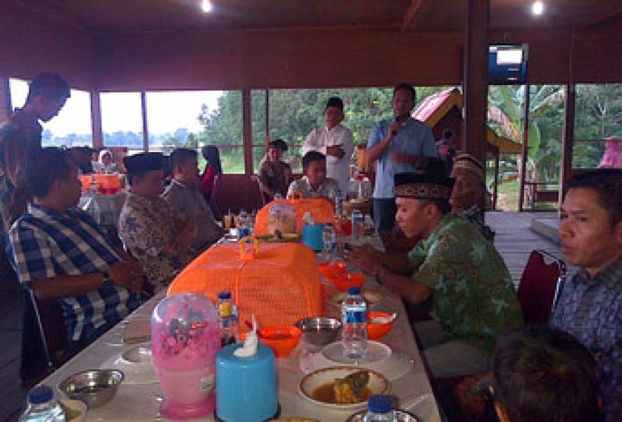 PT. SLS Buka Bersama Wartawan Pelalawan