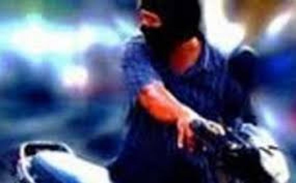 Pergi Belanja, Honda Beat Raib Diparkiran