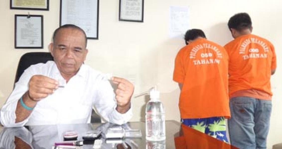 Polisi Dobrak Pintu, PNS Kabur Usai Pesta Sabu
