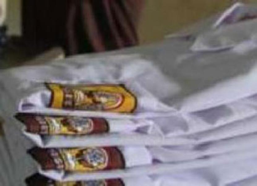 Pungut Uang Seragam, Program Pendidikan Gratis di Pelalawan `Ternodai`
