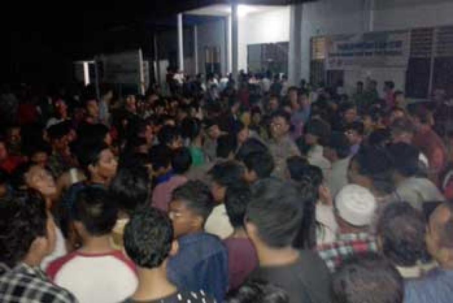 Ratusan Warga Unjuk Rasa ke PLN Ranting Selatpanjang