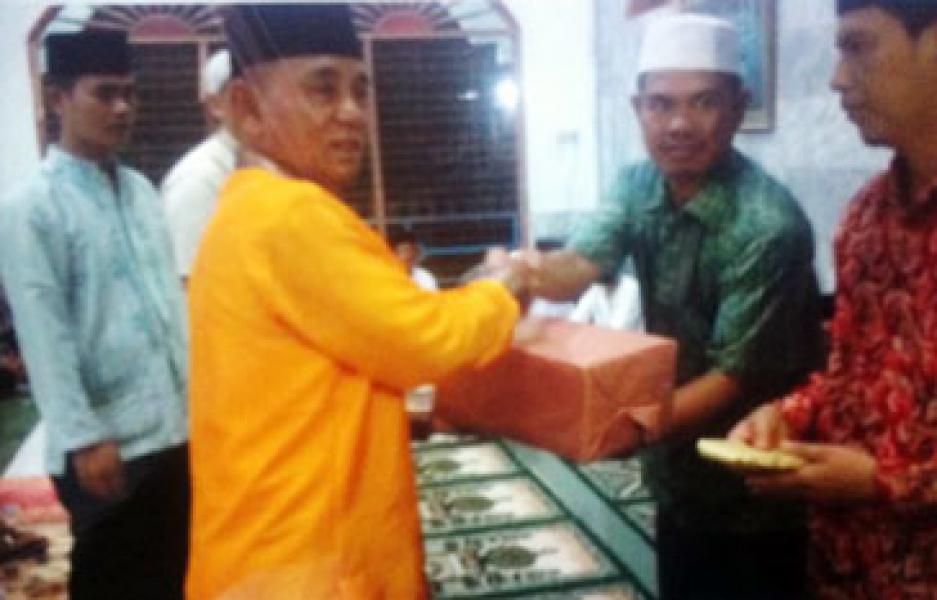 Safari Ramadhan di Desa Tambak, Bupati Harris Disambut Antusias Warga