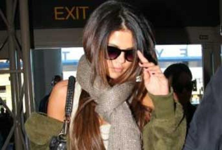 Selena Gomez Ditahan!