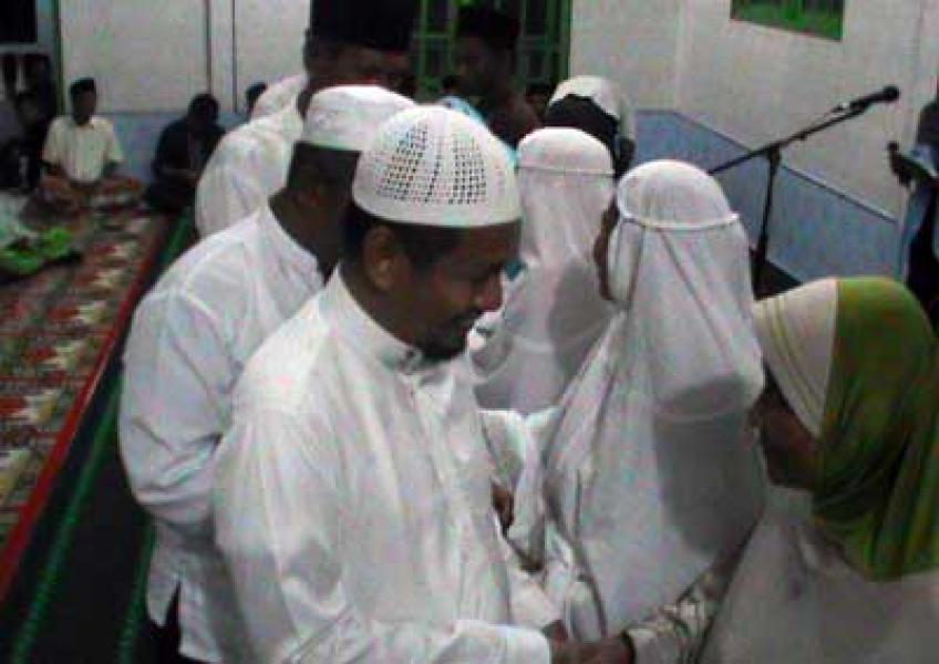 Wabup Kagumi Masyarakat Mengkirau Swadaya Bangun Masjid