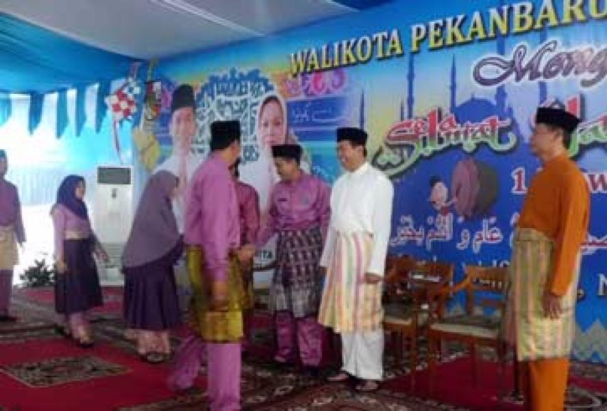 Walikota Pekanbaru Kesal, 5 Kali Listrik Padam Saat Open House
