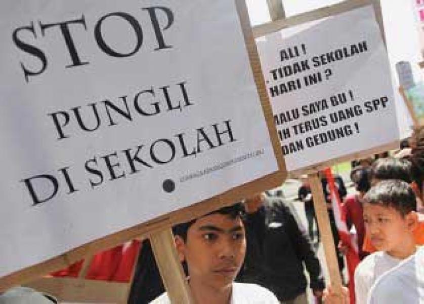 Warga Keluhkan PSB di SMAN 2 Selatpanjang Ditodong Rp1,3 Juta