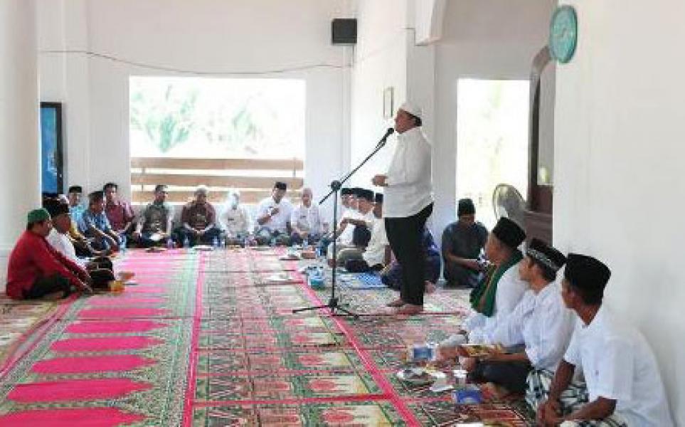 Bupati Yopi Resmikan Penggunaan Masjid Darussalam Desa Pematang Jaya