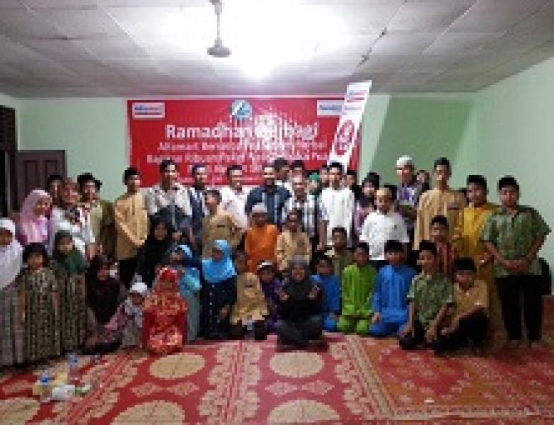 FWL dan Alfarmart Ajak Anak Yatim dan Kaum Dhuafa Buka Bersama