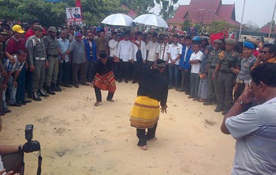 Pasangan Zukri - Anas Badrun Minta KPU Netral dan Tidak Memihak
