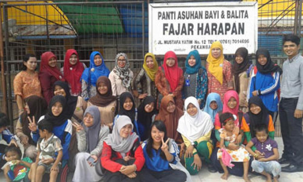 SMK Bina Profesi Pekanbaru Santuni Anak Panti Asuhan