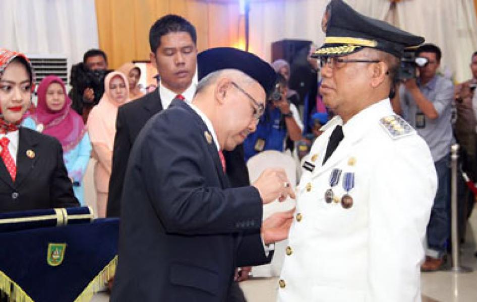 Sukseskan Pilkada Meranti, Plt Gubri Lantik Edi Kusdarwanto Pj Bupati Meranti