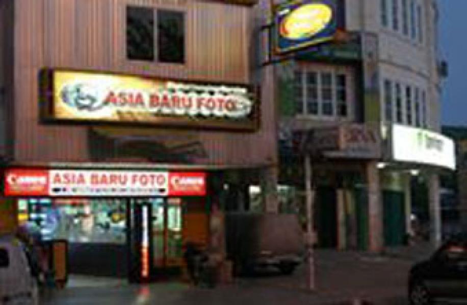 Toko Asia Baru Foto Dikupak Kawanan Maling