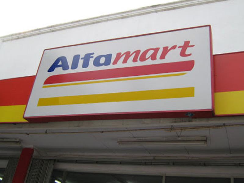Alfamart Jalan Wonosari Pekanbaru Dibobol Maling