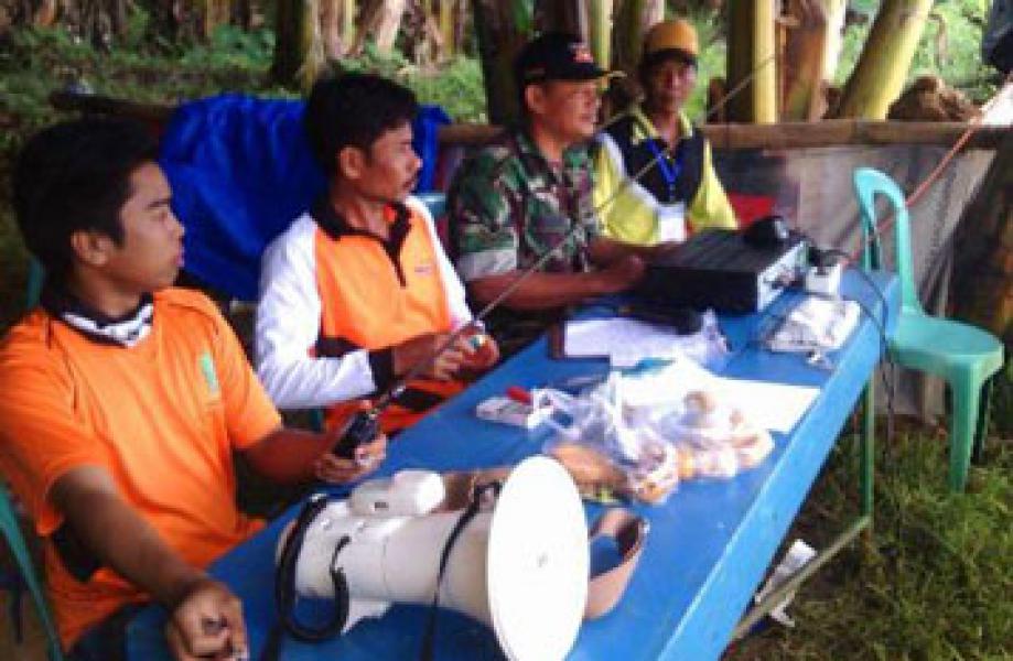 Babinsa Koramil 01/Rengat Hadiri Pembukaan Pacu Sampan Tradisonal Di Desa Danau Baru