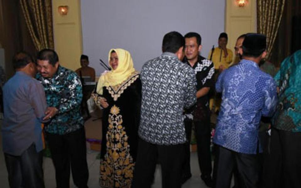 Bupati Amril Halal Bi Halal dengan Anggota DPRD Bengkalis